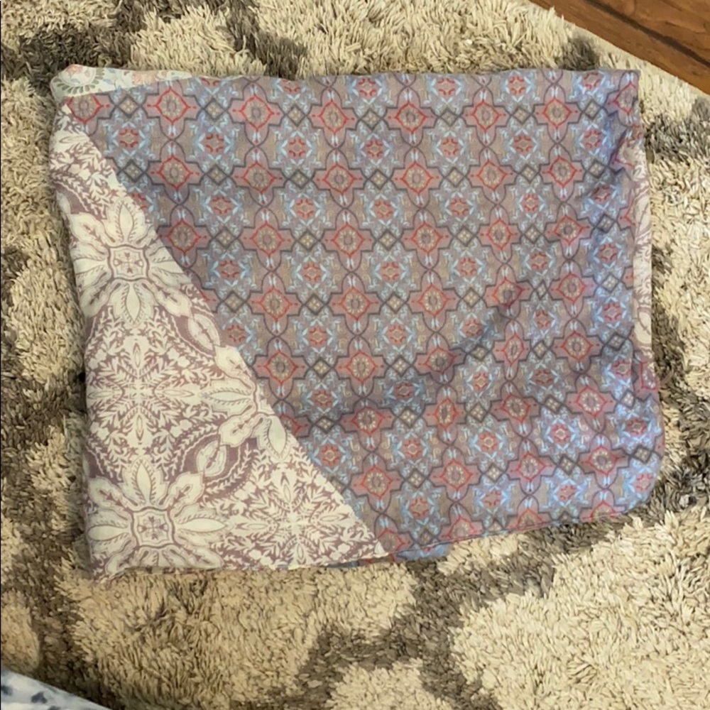 Scarf - Picture 2 of 2